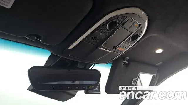 Genesis G70 2018 — ფოტო 35/35