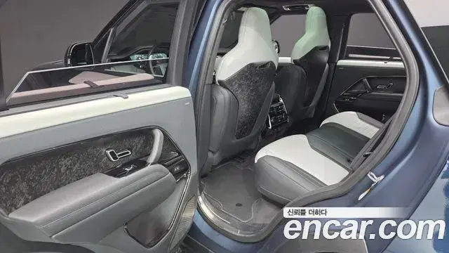 Land Rover Range Rover Sport 2025 — Photo 15/34