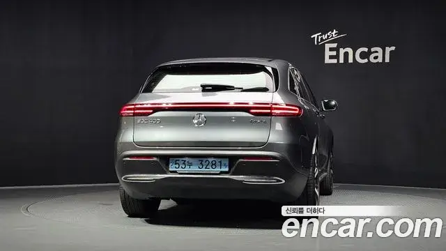 Mercedes-Benz EQC 2020 — ფოტო 13/35