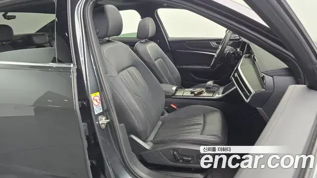 Audi A6 2023 — ფოტო 10/33