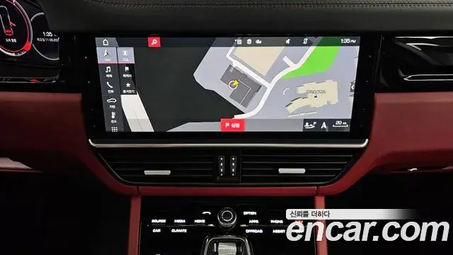 Porsche Cayenne 2020 — Photo 5/34
