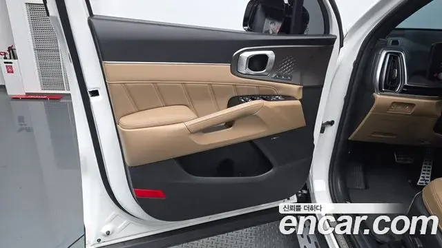 Kia Sorento 2025 — ფოტო 32/38