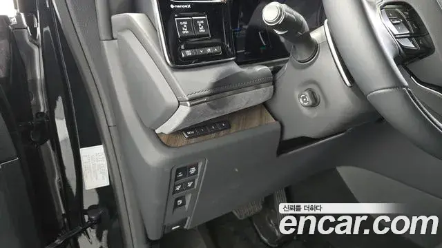 Lexus LM 2026 — Photo 17/20
