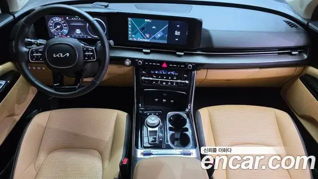 Kia Carnival 2022 — Photo 7/20
