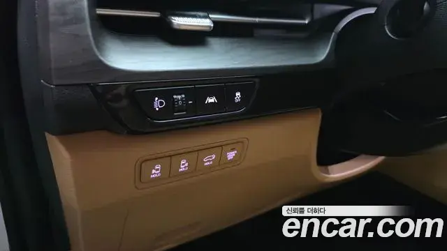 Kia Carnival 2022 — Photo 14/20