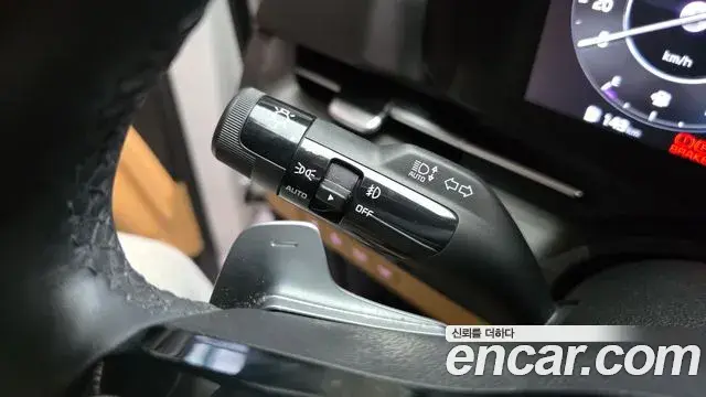 Kia Carnival 2022 — Photo 15/20