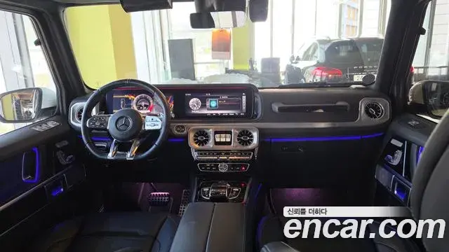 Mercedes-Benz G-Class 2021 — Photo 2/20