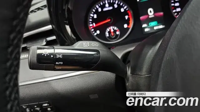 Kia K5 2022 — Photo 7/34