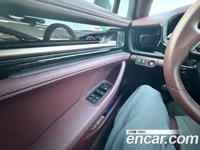 Porsche Panamera 2025 — Photo 11/12