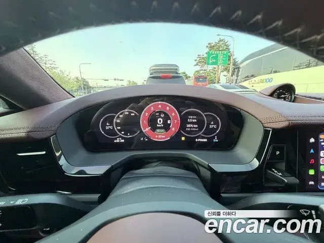 Porsche Panamera 2025 — Photo 9/12