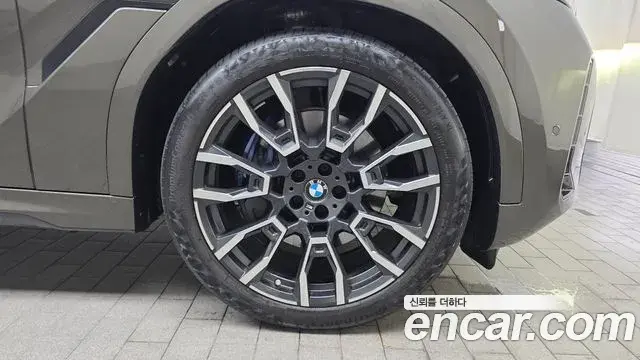 BMW X6 2024 — Photo 29/32