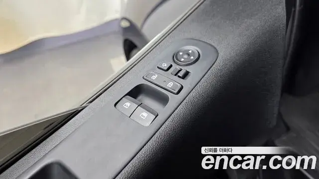 Hyundai Staria 2022 — Şəkil 15/33
