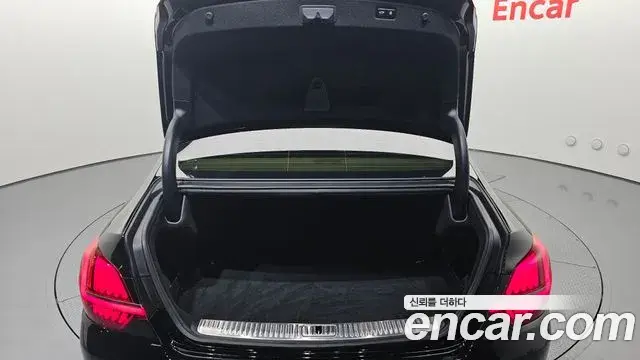 Kia The K9 2024 — Photo 16/20