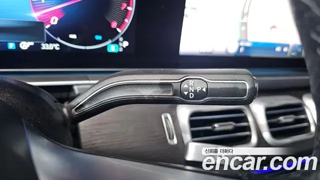 Mercedes-Benz GLS-Class 2025 — ფოტო 18/32