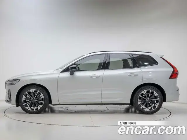 Volvo XC60 2025 — Şəkil 2/19