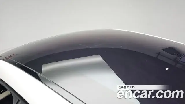 Porsche Taycan 2021 — ფოტო 14/34
