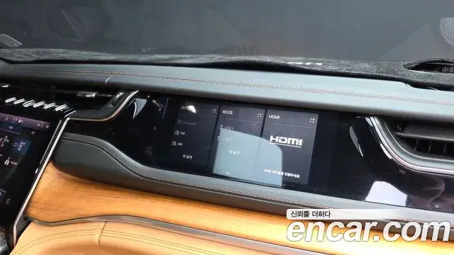 Jeep Grand Cherokee 2023 — ფოტო 20/44