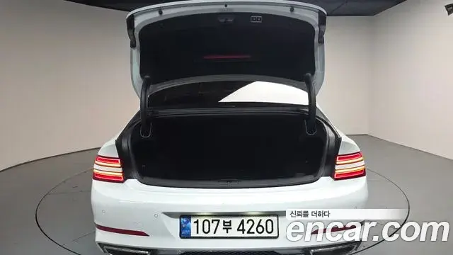 Genesis G80 2023 — ფოტო 20/42