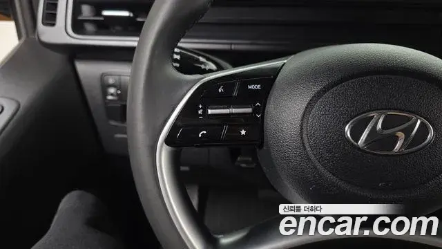 Hyundai Staria 2023 — Фото 17/20