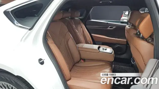 Genesis G80 2023 — Photo 25/33