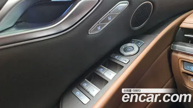 Genesis G80 2023 — Photo 19/33
