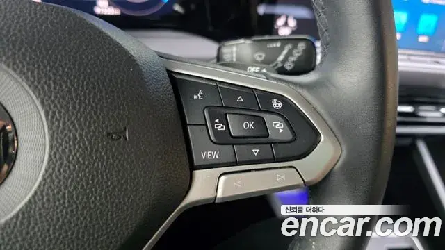 Volkswagen Golf 2022 — Şəkil 15/35