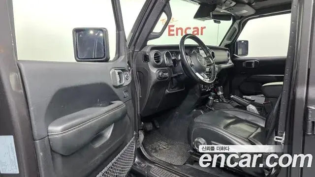 Jeep Wrangler 2019 — Photo 11/20
