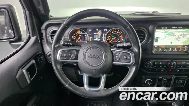 Jeep Wrangler 2019 — Photo 18/20