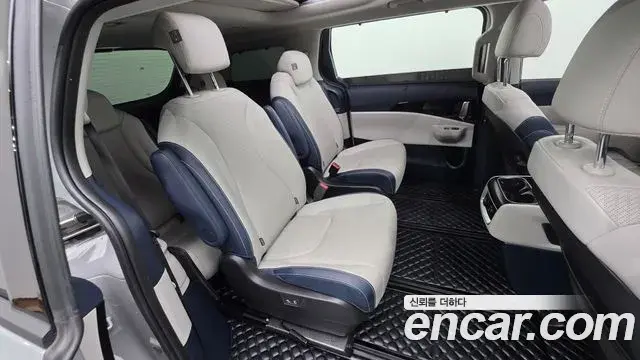 Kia Carnival 2024 — Photo 15/36