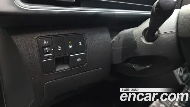 Hyundai Staria 2022 — Photo 13/31