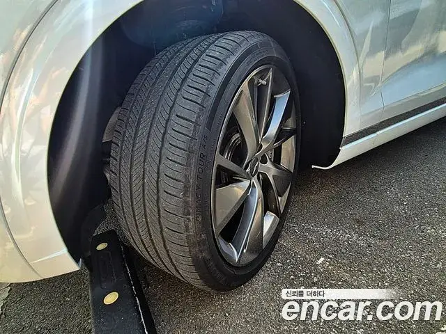 Genesis GV70 2023 — Şəkil 18/19