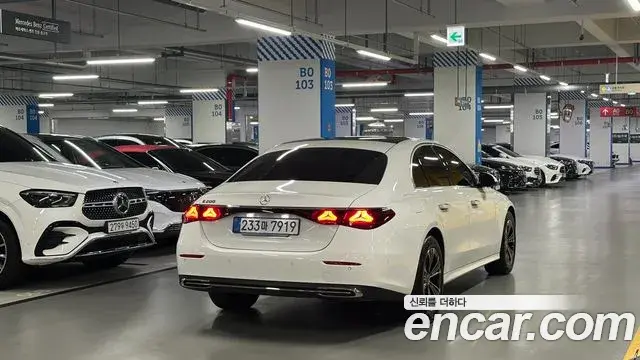 Mercedes-Benz E-Class 2025 — Фото 1/20