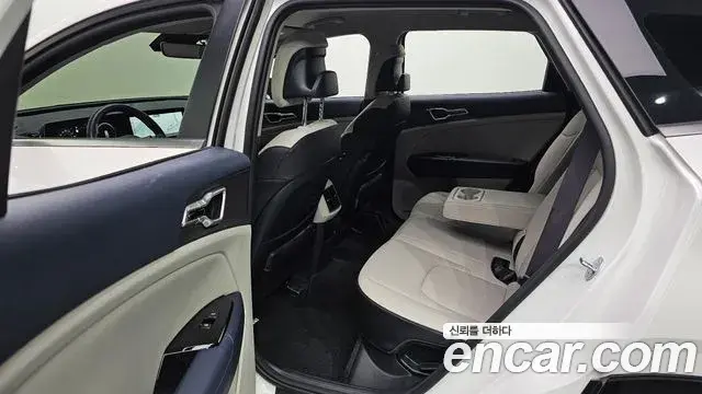 Kia Sportage 2022 — Фото 12/20