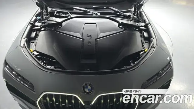 BMW i7 2024 — Şəkil 8/32