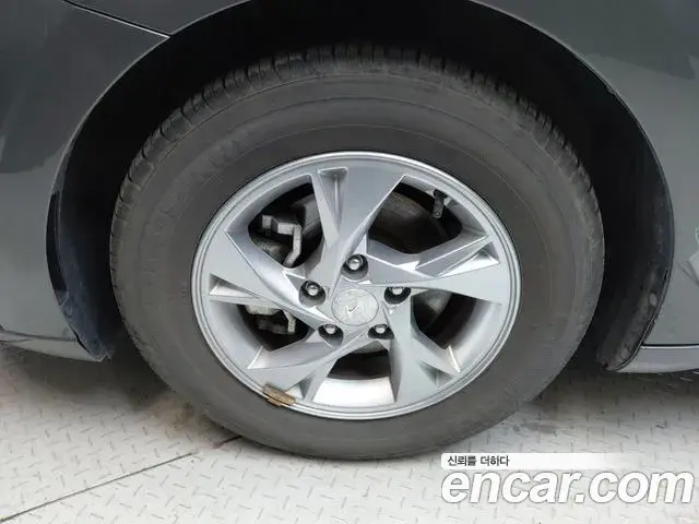 Hyundai Avante 2020 — Şəkil 5/20
