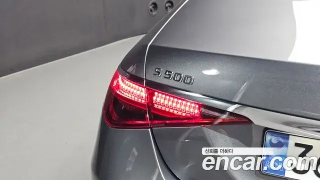 Mercedes-Benz S-Class 2022 — ფოტო 17/35