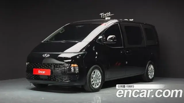 Hyundai Staria 2022 — Photo 1/20