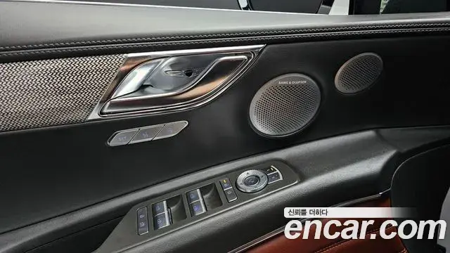 Genesis GV80 2024 — ფოტო 16/32