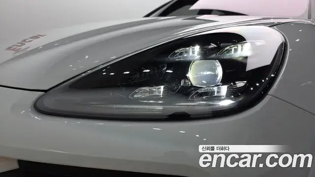 Porsche Cayenne 2023 — ფოტო 39/39