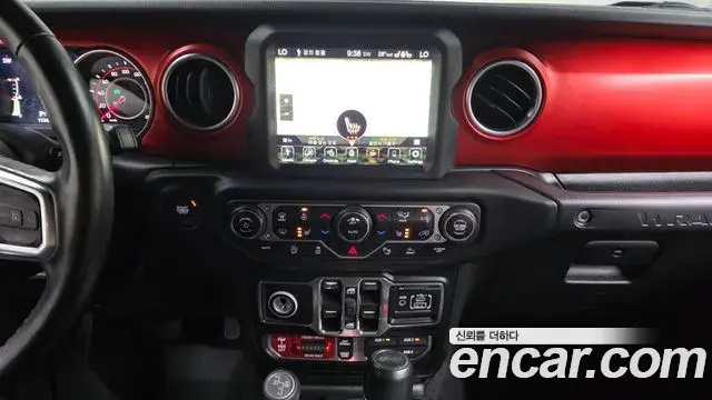 Jeep Wrangler 2021 — ფოტო 2/32