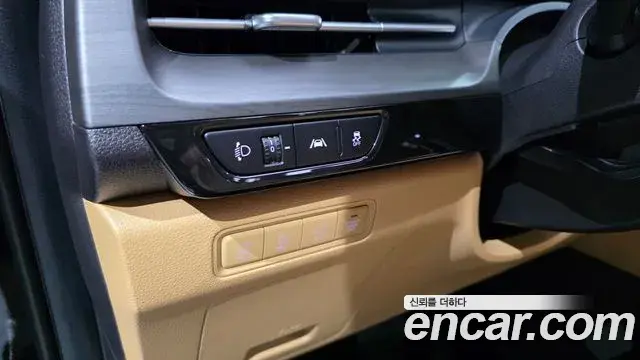 Kia Carnival 2022 — Photo 7/20
