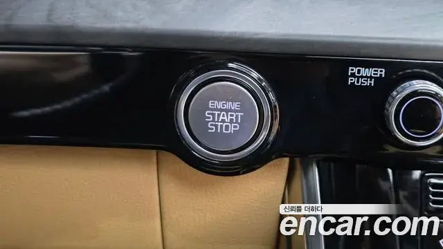 Kia Carnival 2022 — Photo 8/20