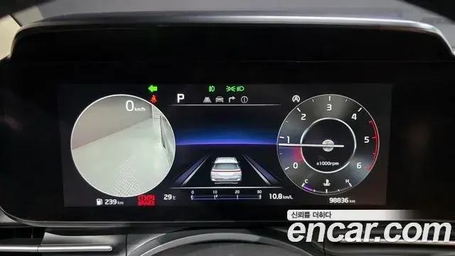 Kia Carnival 2022 — Photo 16/20