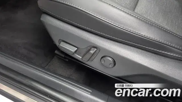 Kia Niro 2022 — Şəkil 11/31