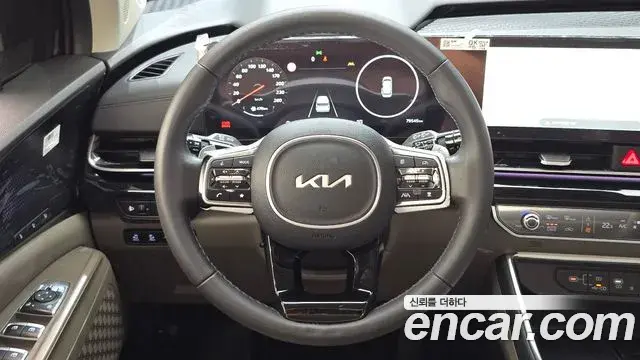 Kia Carnival 2024 — Photo 12/20