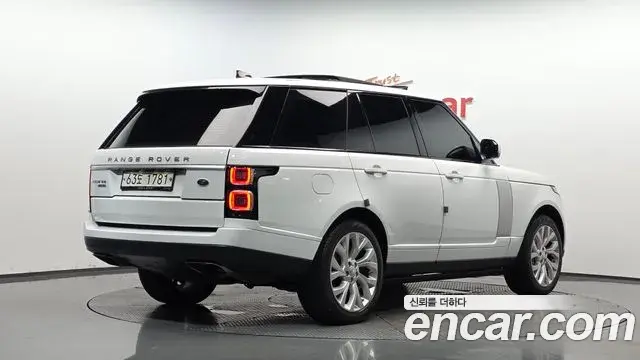 Land Rover Range Rover 2018 — Şəkil 28/35