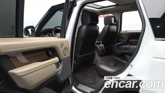Land Rover Range Rover 2018 — Şəkil 14/35