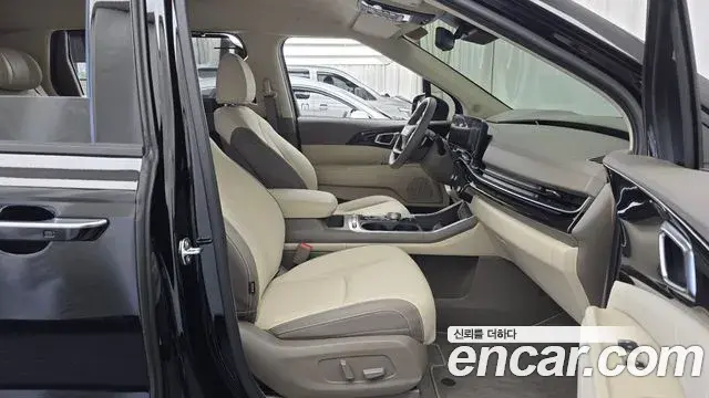 Kia Carnival 2026 — ფოტო 23/34
