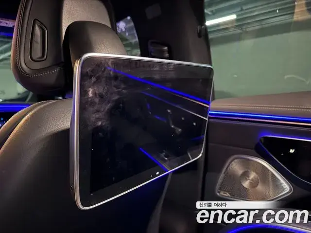Mercedes-Benz EQS 2023 — Photo 11/17