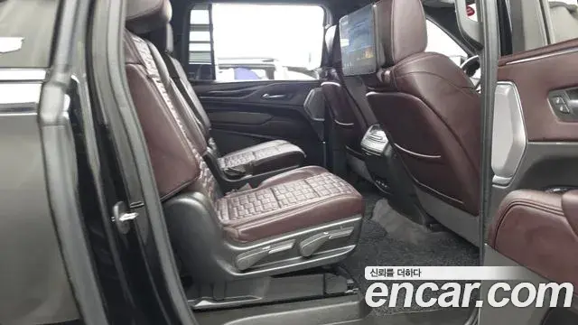 Cadillac Escalade 2022 — Photo 4/20
